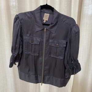 5Á7 CINQ Á SEPT HOLLY SHORT SLEEVE SATEEN JACKET (SLATE GRAY)